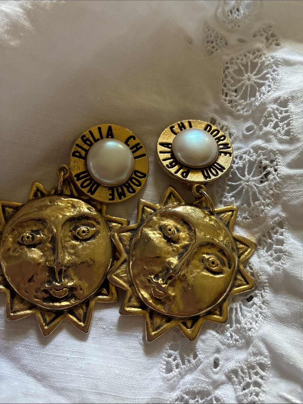 Moschino gold tone vintage sun clip back earrings EUC